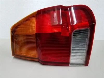 Cuarto de luz trasera de pasajero montado en panel para 97-99 MONTERO SPORT 42579 Foto 1 de 2