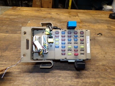 2010-2014 SUBARU LEGACY CABIN FUSE RELAY JUNCTION CIRCUIT BOX ASSEMBLY - Image 1 of 4
