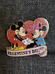 Prendedor Disney Trading Mickey & Minnie Día de San Valentín 2002 Vintage Disneyland - Imagen 1 de 4