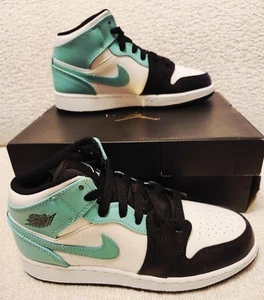 Air Jordan Air Jordan 1 Mid GS 'Tropical Twist' 554725-132 Kids Shoes- Size 4y - Picture 1 of 18
