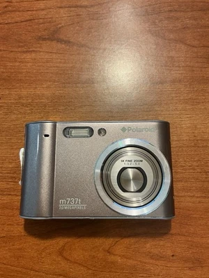 POLAROID Digital Camera m737T 7.0mp Please READ Repair or parts ONLY - Image 1 of 2