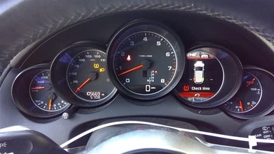 Automatic Transmission 3.6L Fits 11-18 PORSCHE CAYENNE 2420520 - Image 1 of 4