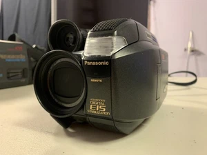 PANASONIC Palmcorder PV-L858D VHS-C Photoshot Camcorder AS-IS UNTESTED - Picture 1 of 4