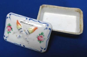 STAFFORDSHIRE MATCH HOLDER ./ STRIKER VESTA HAND-PAINTED - Picture 1 of 5