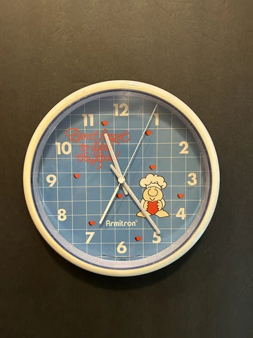 Vintage Ziggy Wall Clock Armitron Battery Operated 1985 Japan Cover