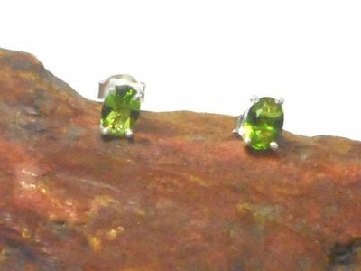 Oval Green PERIDOT Sterling  Silver 925 Gemstone  Stud Earrings -  5 x 7 mm - Image 1 of 4