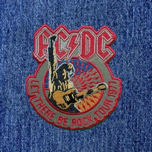 ACDC - LET THERE BE ROCK TOUR 1977 - BÜGELBILD WOVEN PATCH OFFICIAL BAND MERCH - Bild 1 von 1