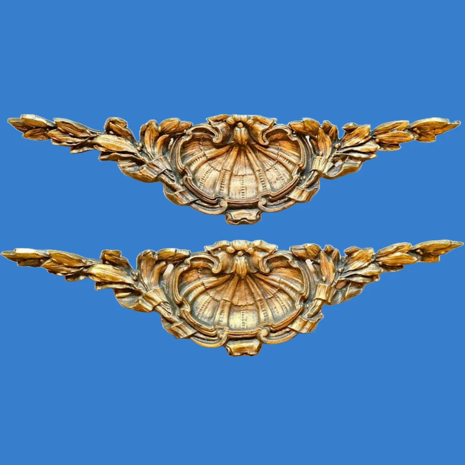 adornos frontón bronce numerado, escultura concha, muebles antiguos Foto 1 de 4