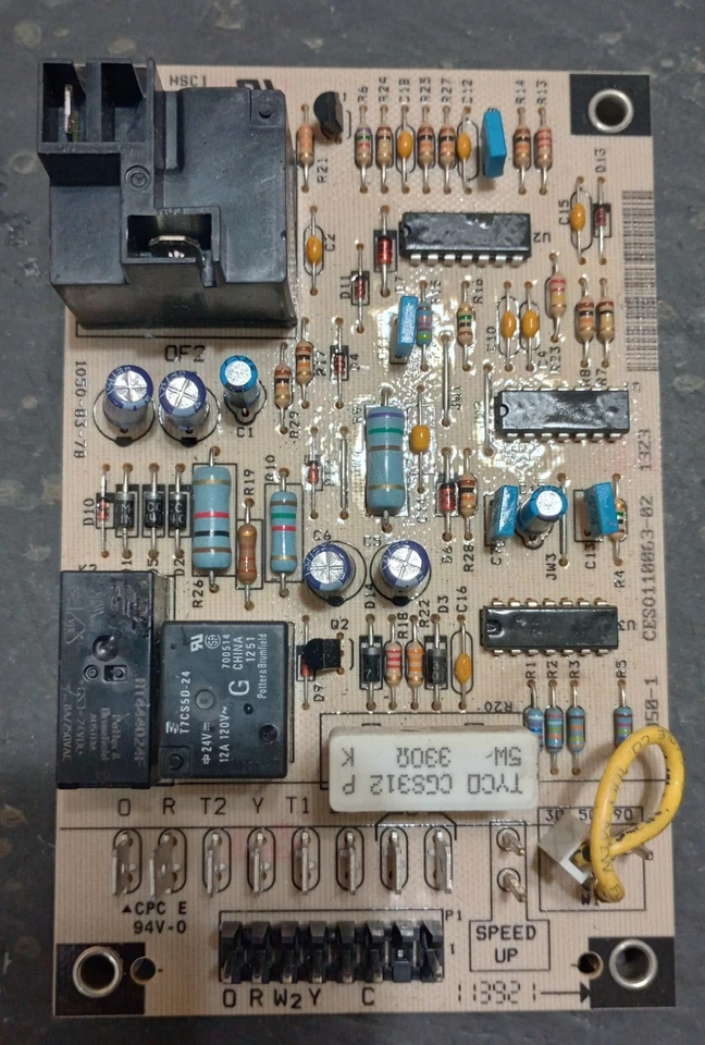 Carrier Bryant CESO110063-02 DefrostControl Circuit Board CES0110063-02 - Image 1 of 1