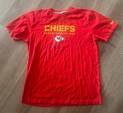 Nike NFL Kansas City Chiefs Tshirt Red Size Large  - Image 1 of 4