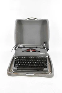 Vintage Olympia De Luxe Typewriter With Case - Picture 1 of 3