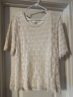 Blusa feminina Dressbarn de renda creme tamanho 1X regata forrada com zíper nas costas - Muito bom estado usado - Imagem 1 de 2