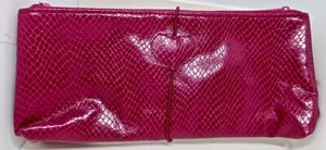 New Avon Berry Heart to Heart Cosmetic Makeup Travel Bag 2 Zipper Compartments - Picture 1 of 9