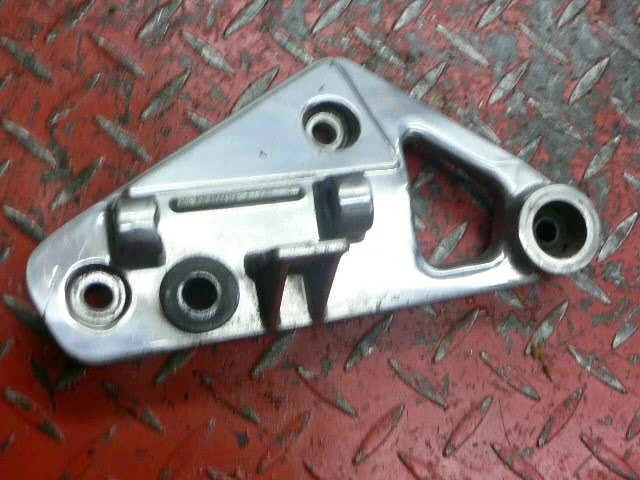 00 Kawasaki Voyager XII ZG1200 левое крепление Passeger - Изображение 1 из 1