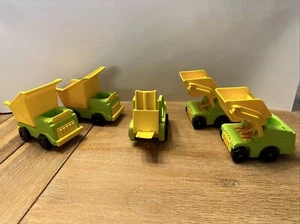 Vintage Fisher Price Little People Lift and Load Depot Baufahrzeuge - Bild 1 von 10