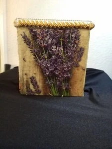Floral Style Tissue Box Cover - Picture 1 of 8