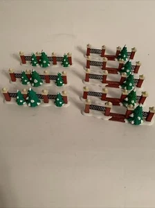 Department 56 Fence 8 Sections. - Picture 1 of 5
