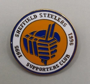 Sheffield Steelers - Ice Hockey Supporters Club - 1995/1996 Metal Pin Badge - Picture 1 of 2