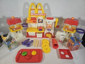 McDonalds Happy Meal Magic Snack Maker Hamburger und Getränkebrunnen Spielsets - Bild 1 von 24