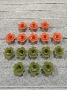 Vintage Plastic Flower Cake Decor Candle Holders Darker Salmon /Green, Lot of 16 - Picture 1 of 6
