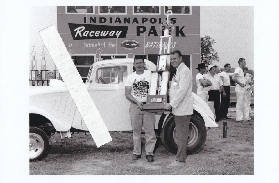 Drag Racing Años 60-"OHIO GEORGE" Montgomery-"MALCO GASSER"-427 SOHC 1933 Willys Foto 1 de 1
