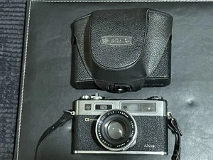 VINTAGE YASHICA ELECTRO 35 GSN RANGEFINDER FILM CAMERA WITH ORIGINAL CASE - Picture 1 of 10