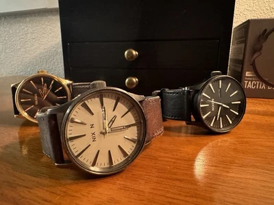 (3) NIXON The Sentry Leather Watches Brown Black Gold Vintage Analog BUNDLE LOT - Image 1 of 4