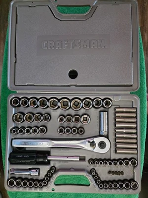 Craftsman 76 pc. tools socket set 1/4", 3/8" & 1/2 dr, hand drivers/bits & case - Image 1 of 4