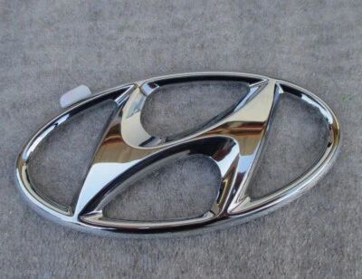 Emblema de porta traseira traseira "H" ⭐OEM863002B000 para Hyundai Santa Fe 2007-2012 - Imagem 1 de 4