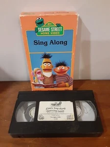 Sesamstraße VHS Mitsingen & Elmo's Mitsingen Ratenspiel - Bild 1 von 3
