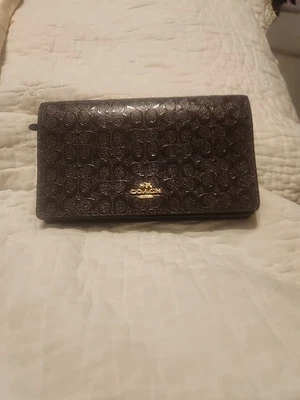 Coach Brown Embossed Patent Clutch Bag Billfold Wallet - Image 1 of 4