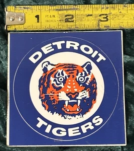 Detroit Tigers MLB Weather Resistant Vinyl Die Cut Sticker Decal Old Logo Square - Picture 1 of 2