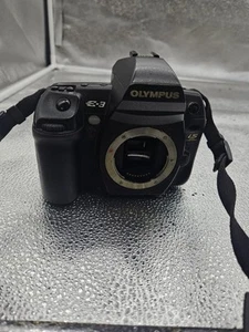 Olympus E-3 10.1 MP Digital SLR Camera Body Look At Photos - Picture 1 of 8
