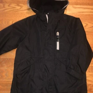 Gap boys 4/5 yr black lightweight  hooded jacket EUC - Picture 1 of 6