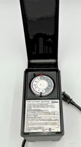Intermatic Malibu Outdoor Lights Timer Switch Low Voltage Transformer ML88T - Picture 1 of 4