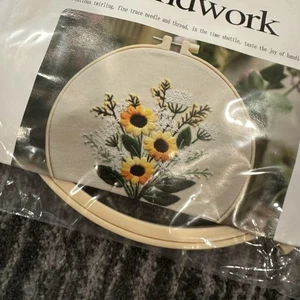 Embroidery Sunflower Sewing Cross Stitch Needlework Cottage Core Flower Beginner - Picture 1 of 5