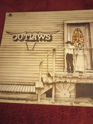 The Outlaws self-titled LP Vinyl Record 1975 Arista Southern Rock Classic Rock Foto 1 de 4