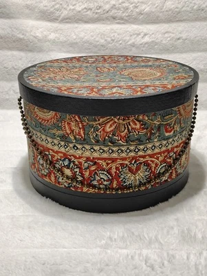 Caja de sombrero Rebecca Cauman - pieza de arte de principios de 1900 - caja de cinta antigua rara Foto 1 de 4