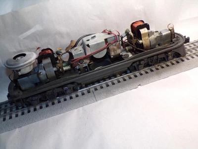 Vintage Original Lionel 2333 NYC Power Unit Chassis Complete. - Image 1 of 4
