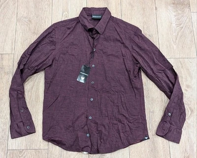 $395 Camisa Para Hombres Emporio Armani Lino LS Abotonada Rojo Oscuro Grande Foto 1 de 4