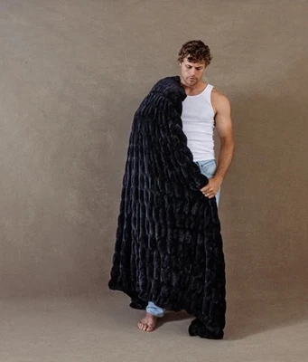 The Lola Blanket Midnight Marie NUEVO EN Bolso SELLADO $249 50” X 60” Lujo Acogedor Foto 1 de 4