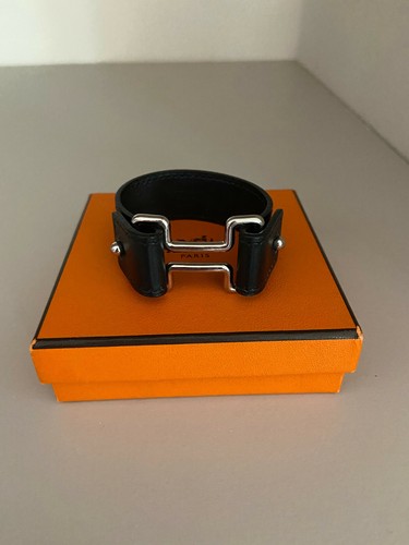 Bracelet Hermès en cuir noir avec boucle H + sa boite