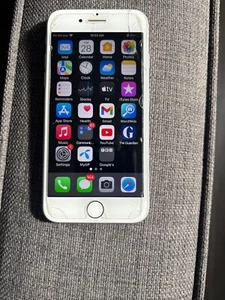 Apple iPhone 7 - 256GB - Silver (Unlocked) A1778 (GSM) - Picture 1 of 7
