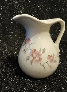 CERAMIC PITCHER 4 1/2" HIGH -- PINK FLOWERS - MINT CONDITION - Picture 1 of 3