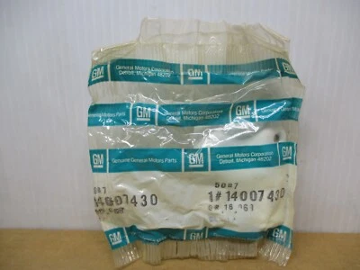 GM 14007430 Genuine OEM Chevrolet G10 G15 G20 G30 G35 Van Rear View Mirror Clamp - Image 1 of 3