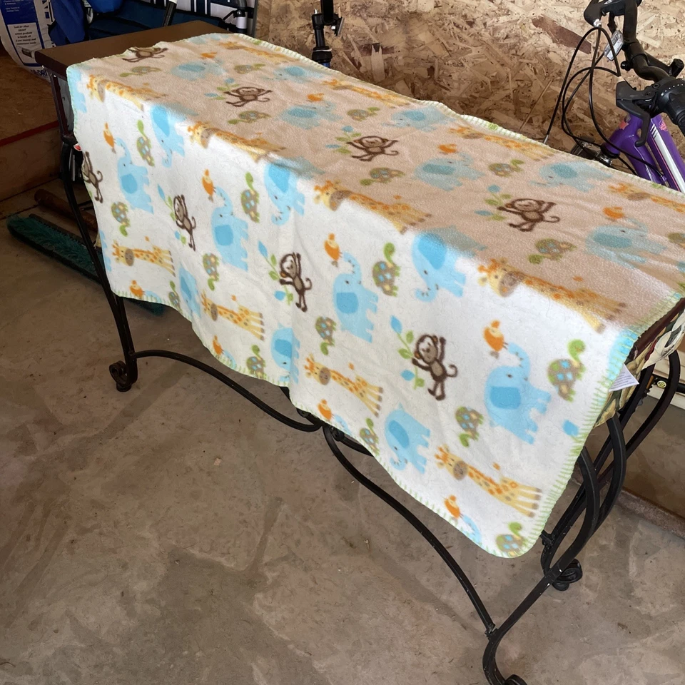 30x40 Baby Blanket Garanimals   - Image 1 of 2