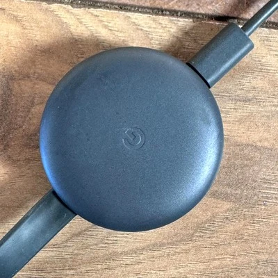 Google Chromecast Ultra NC2-6A5 Streaming Media Player Black Wi-Fi 4K HDMI TV - Image 1 of 4