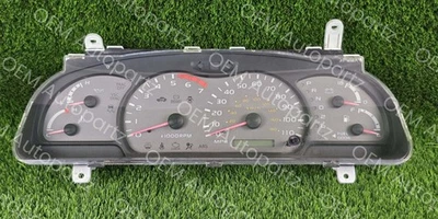 Toyota Sequoia 2001-2004 Instrument Cluster speedometer Gauges Oem used - Image 1 of 4