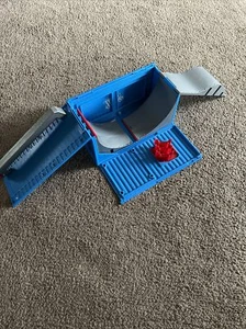 Tech Deck Fingerboard Skateboard Ramps Shipping Container - Picture 1 of 4