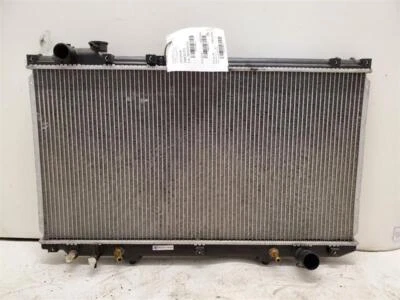 Lexus GS300, Radiador, 5Spped, 1998-2005, 3.0L, I6, A/T, 2JZGE, 16400-46570 - Imagem 1 de 4